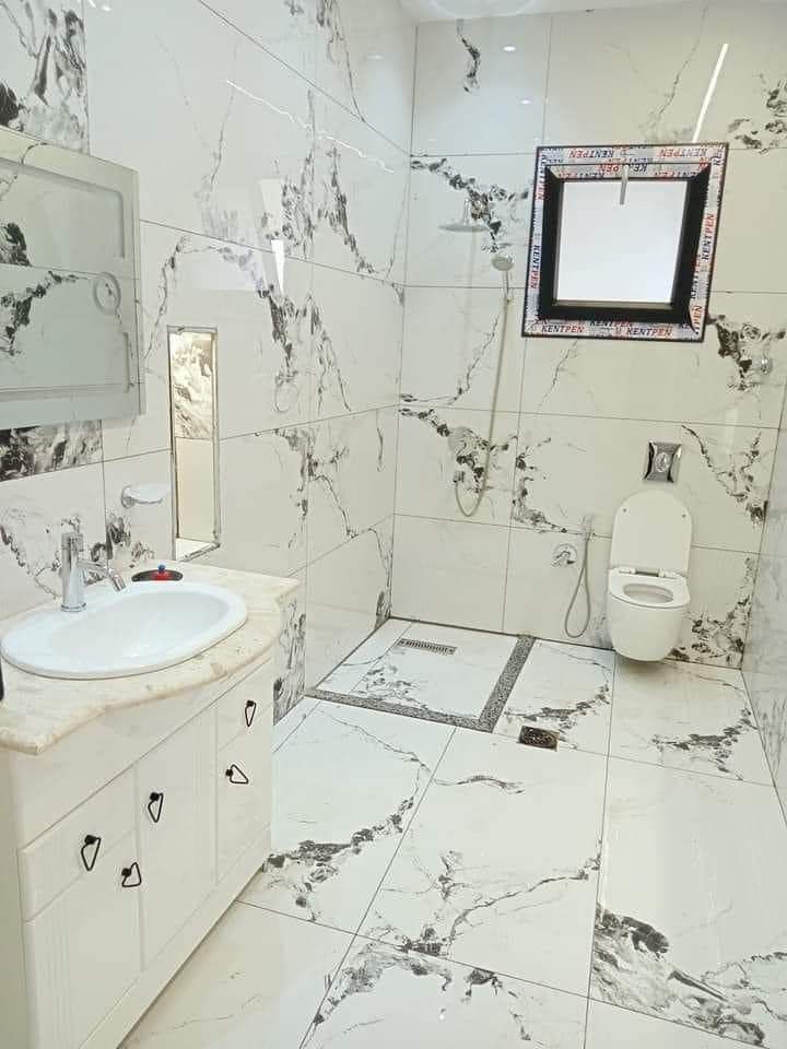 Luxury bathroom wall tiles